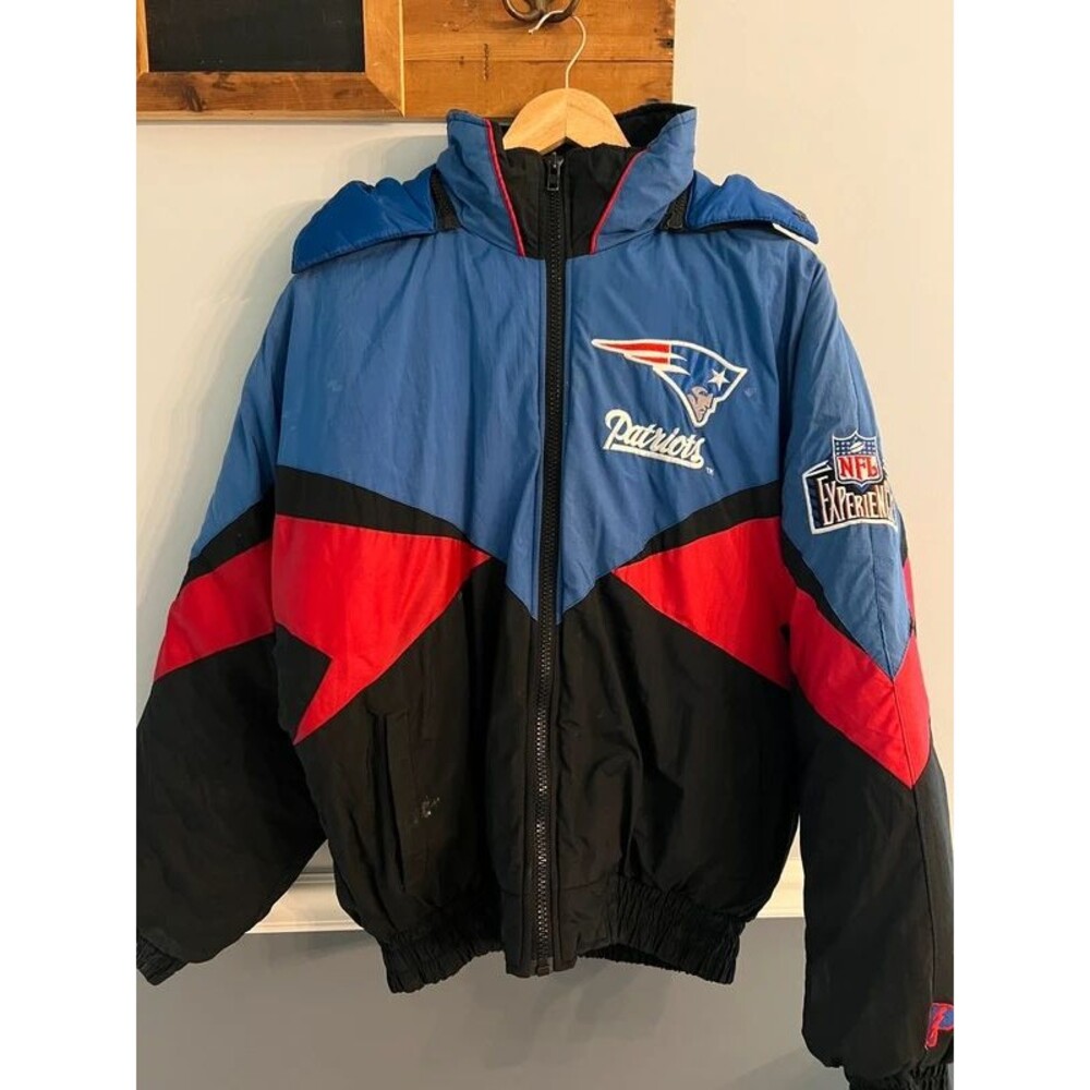 Vintage 1990s NFL New England Patriots Pro Player Colorblock Jacket w/ Hood